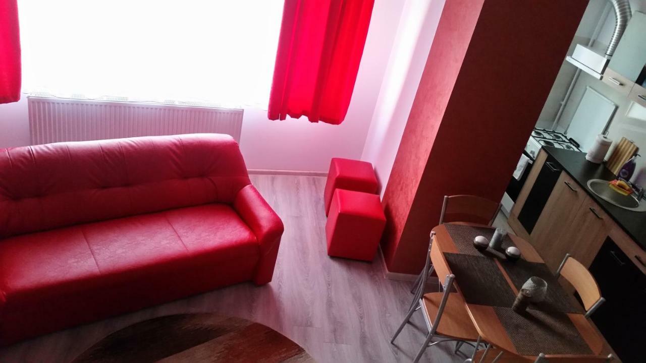 Kolonaki Domus Apartment Ясси Екстер'єр фото