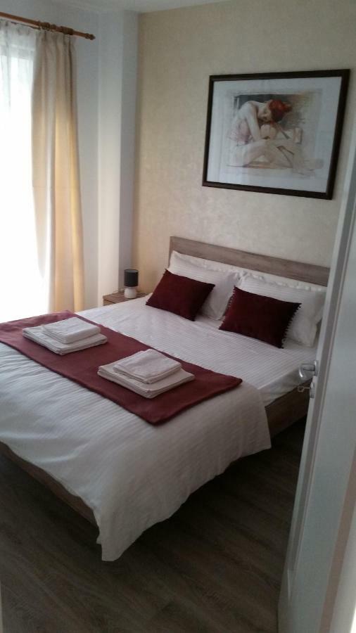 Kolonaki Domus Apartment Ясси Екстер'єр фото