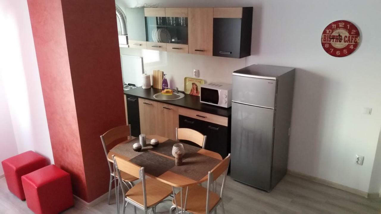 Kolonaki Domus Apartment Ясси Екстер'єр фото