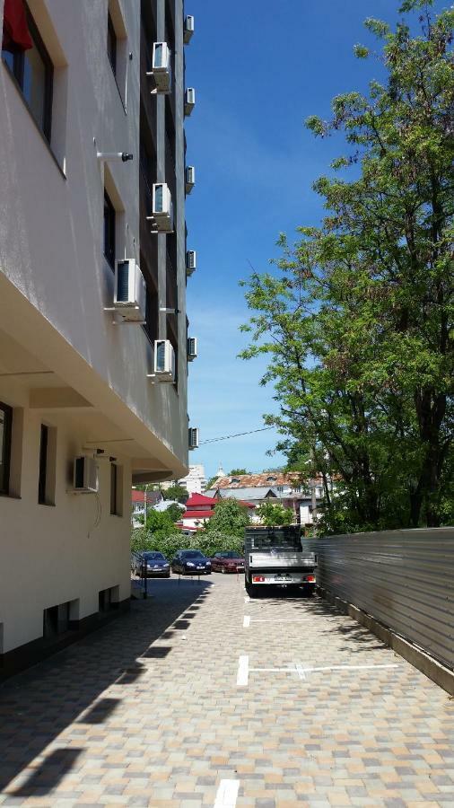 Kolonaki Domus Apartment Ясси Екстер'єр фото