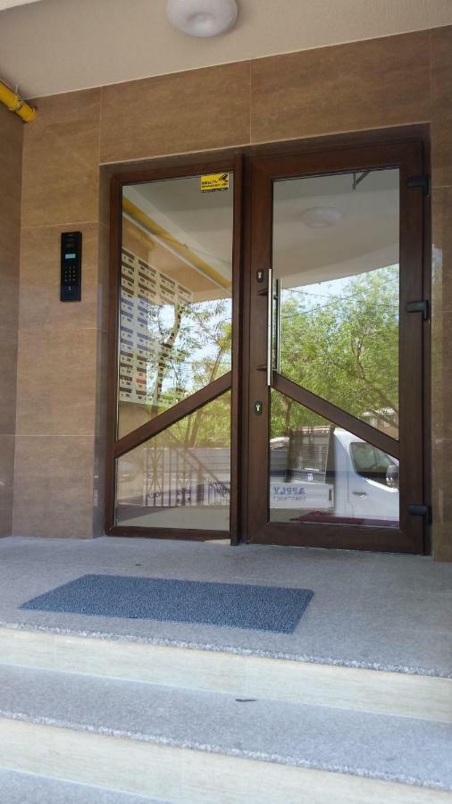 Kolonaki Domus Apartment Ясси Екстер'єр фото