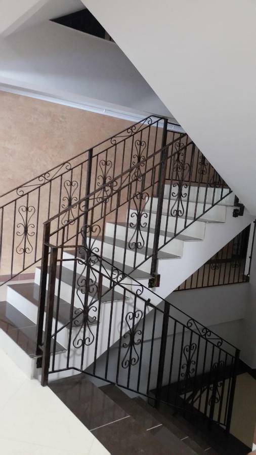 Kolonaki Domus Apartment Ясси Екстер'єр фото