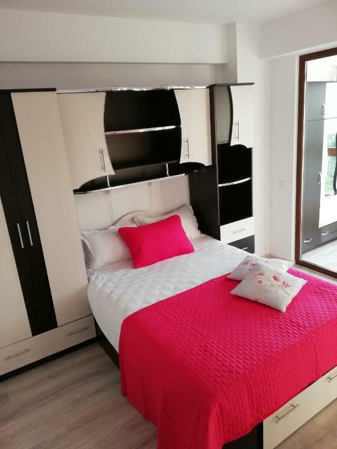 Kolonaki Domus Apartment Ясси Екстер'єр фото