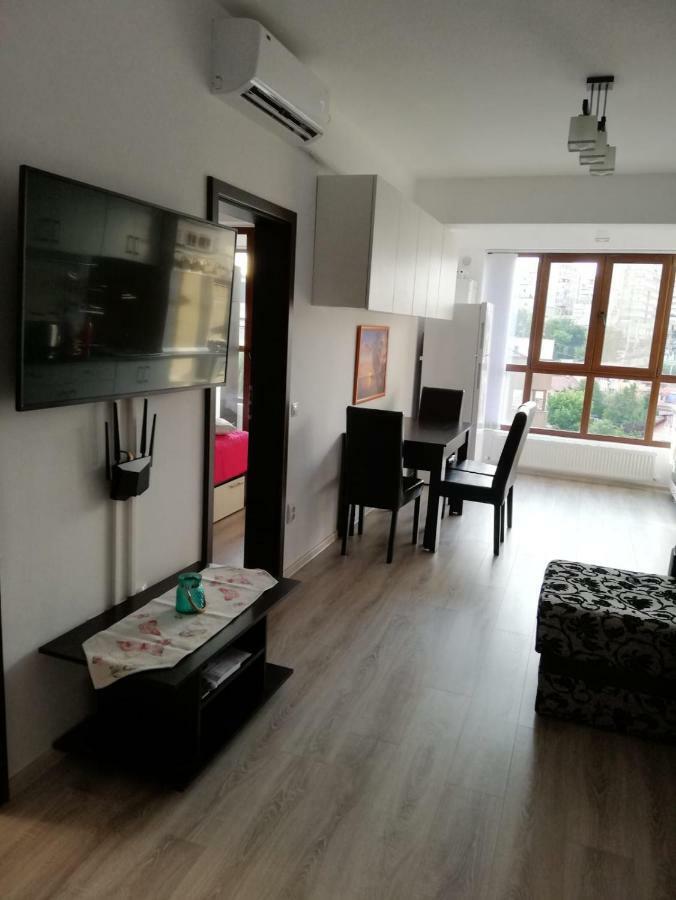 Kolonaki Domus Apartment Ясси Екстер'єр фото