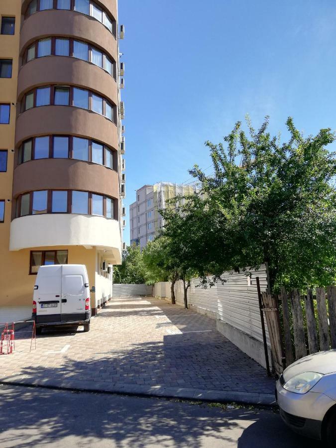 Kolonaki Domus Apartment Ясси Екстер'єр фото