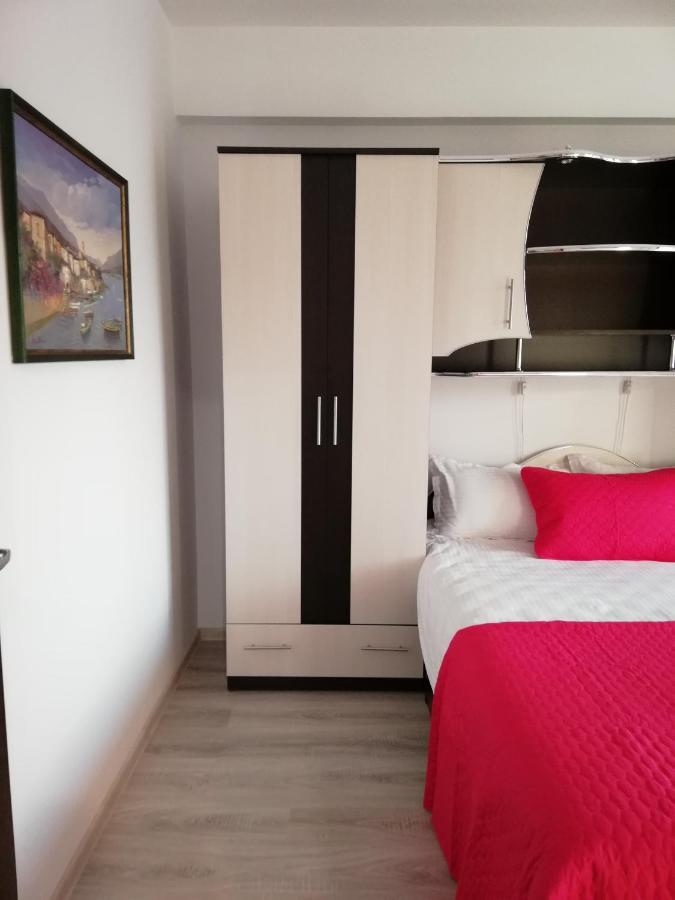 Kolonaki Domus Apartment Ясси Екстер'єр фото